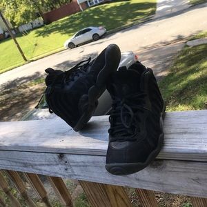 Nike Foamposites “ Triple Black “